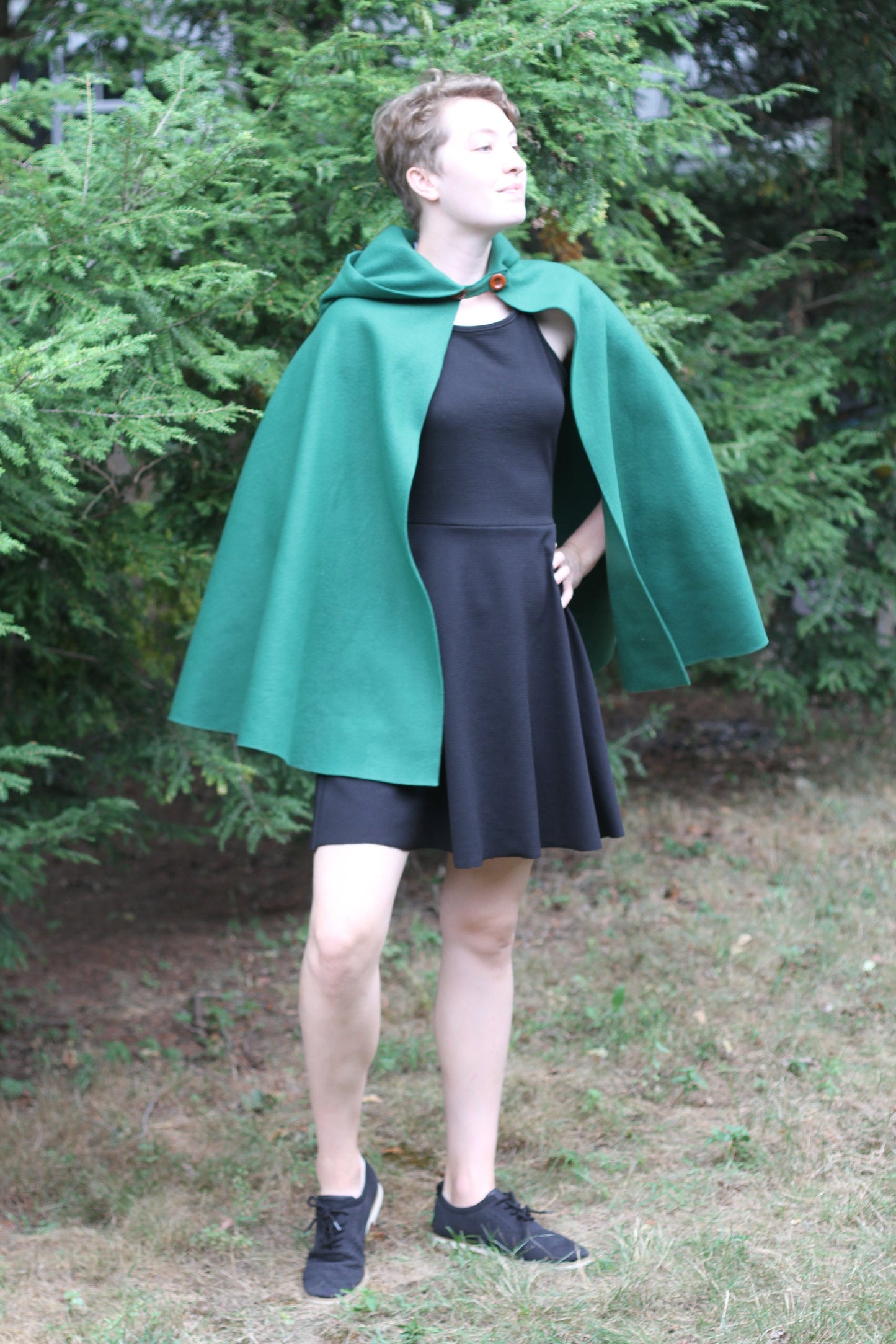 GREEN Hooded Cape Cloak, Adult Child Toddler Halloween Costume, Cosplay LARP Hobbit LOTR Archer Elven
