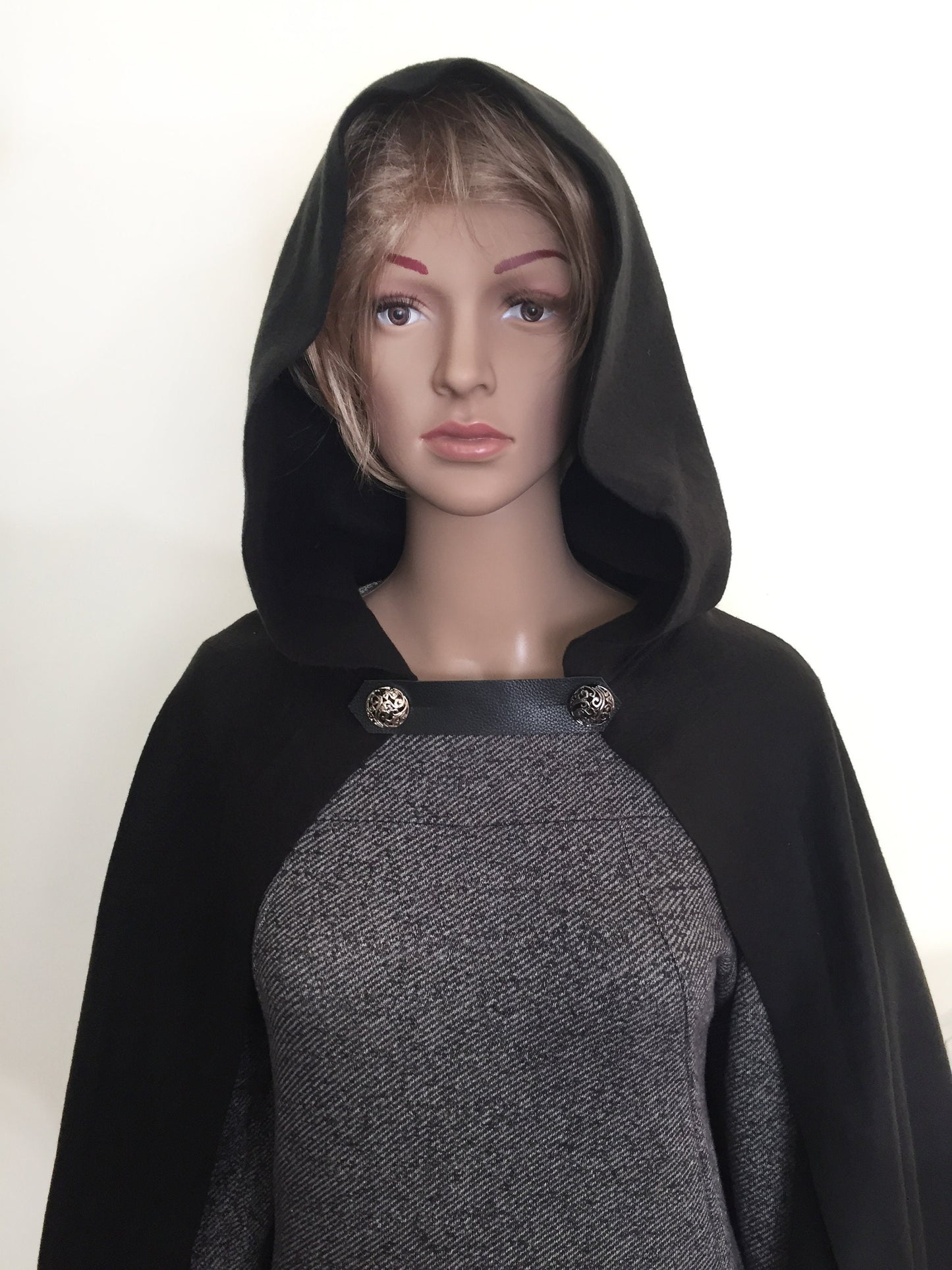 Hooded Cape Cloak, Medieval Cosplay, Hobbit Cloak, LARP LOTR Archer Elf, Adult Child Toddler, Color Clasp Options