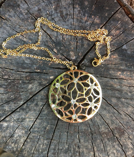 Lacy Golden Flowers Pendant Necklace